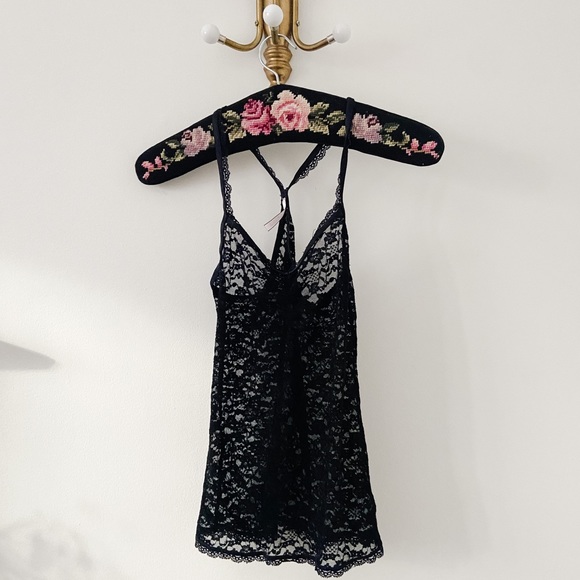 💚 DONATED 💚 LA SENZA Sheer Lace Tank Bundle - Picture 2 of 2